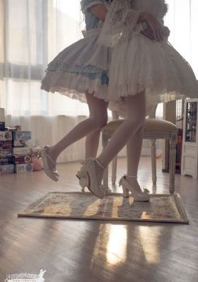 国产老妇视频黑人动漫_十万网红美女美酱