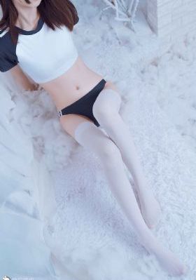 亚洲AV秘无码一区白分峰美_高清无删减在线观看