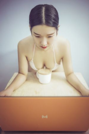 麻豆成人久久精品_最近手机在线观看