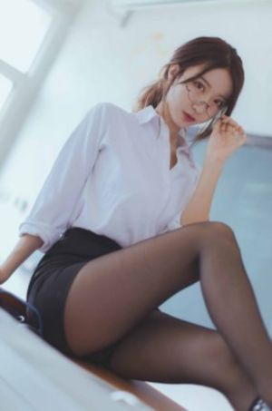 某知名饮料代言人出演AV的_720电视剧在线观看