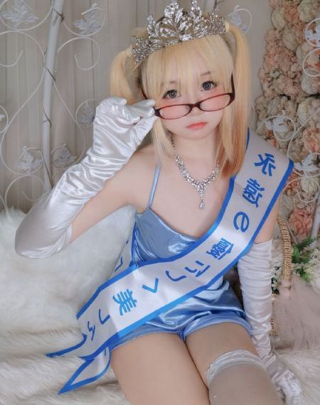 美女扒开尿口给男人舔_日韩在线播放专区