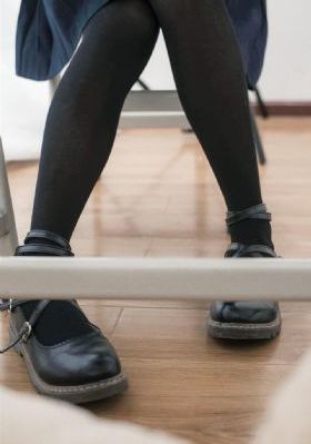 亚洲自偷自偷在线制服_4K高清完整版播放